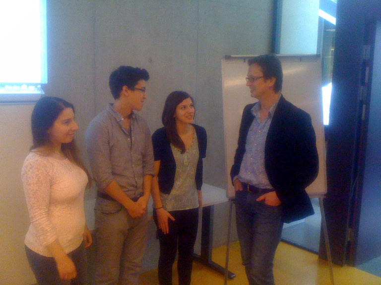 Die Studierenden im Gespräch mit IGLR-Leiter Ernst Langthaler (Foto: Alexander Schmölz)
