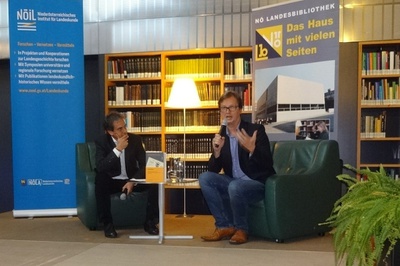 Buchpräsentation „Schlachtfelder“ vor großem Publikum