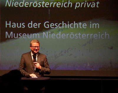 Hermann Dikowitsch bei der Eröffnung des Symposiums